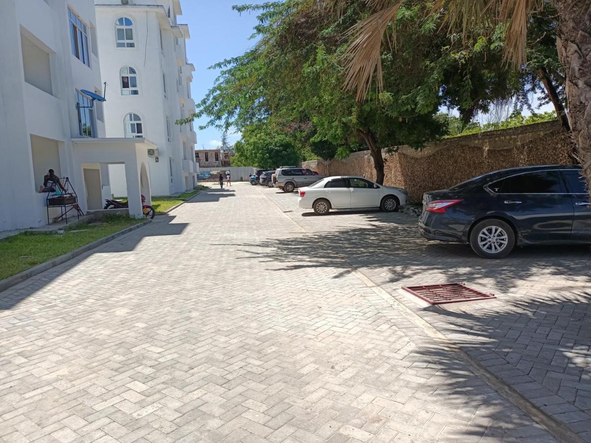 Havenhouse Kijani - 1 Bedroom Beach Apartment With Swimming Pool 말린디 외부 사진